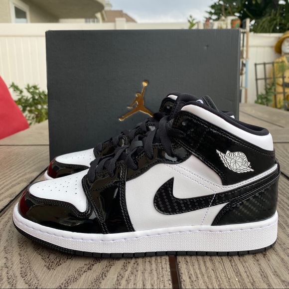 Jordan Shoes | Nike Air Jordan Mid Se Asw Carbon Fiber Gs | Poshmark Jordan Shoes | Nike Air Jordan Mid Se Asw Carbon Fiber Gs | Poshmark